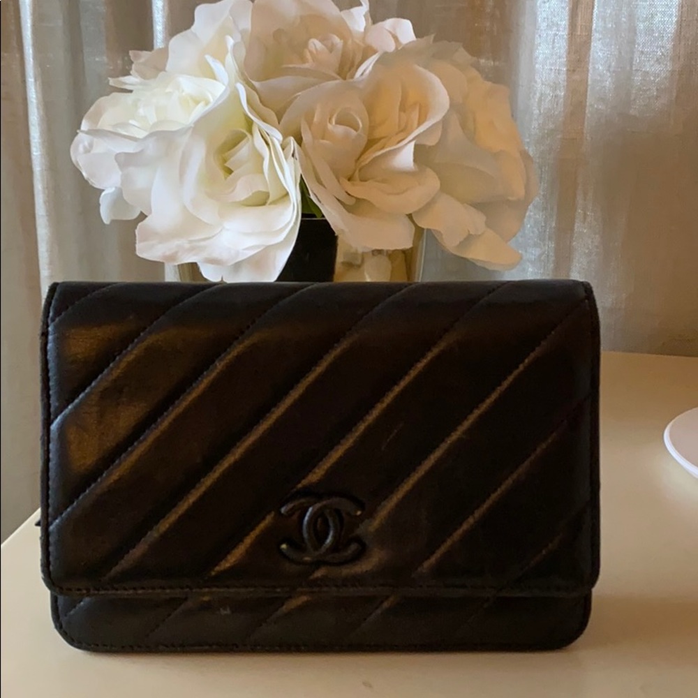 Chanel Wallet on Chain